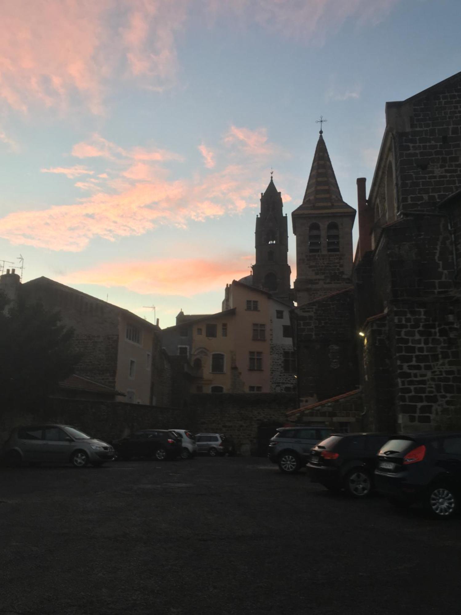 Le Puy-en-Velay Aux Portes Du Mont Anis מראה חיצוני תמונה