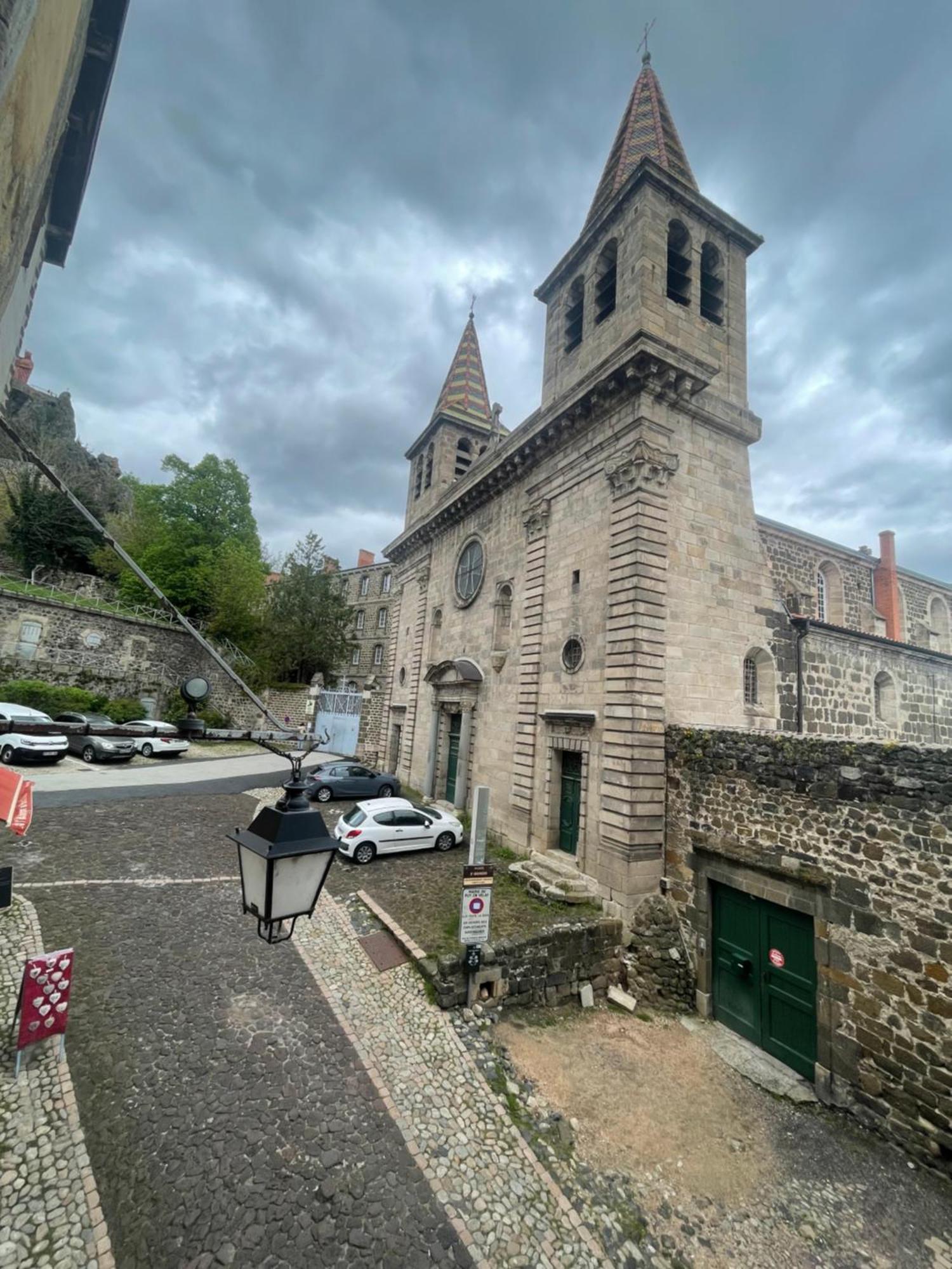 Le Puy-en-Velay Aux Portes Du Mont Anis מראה חיצוני תמונה