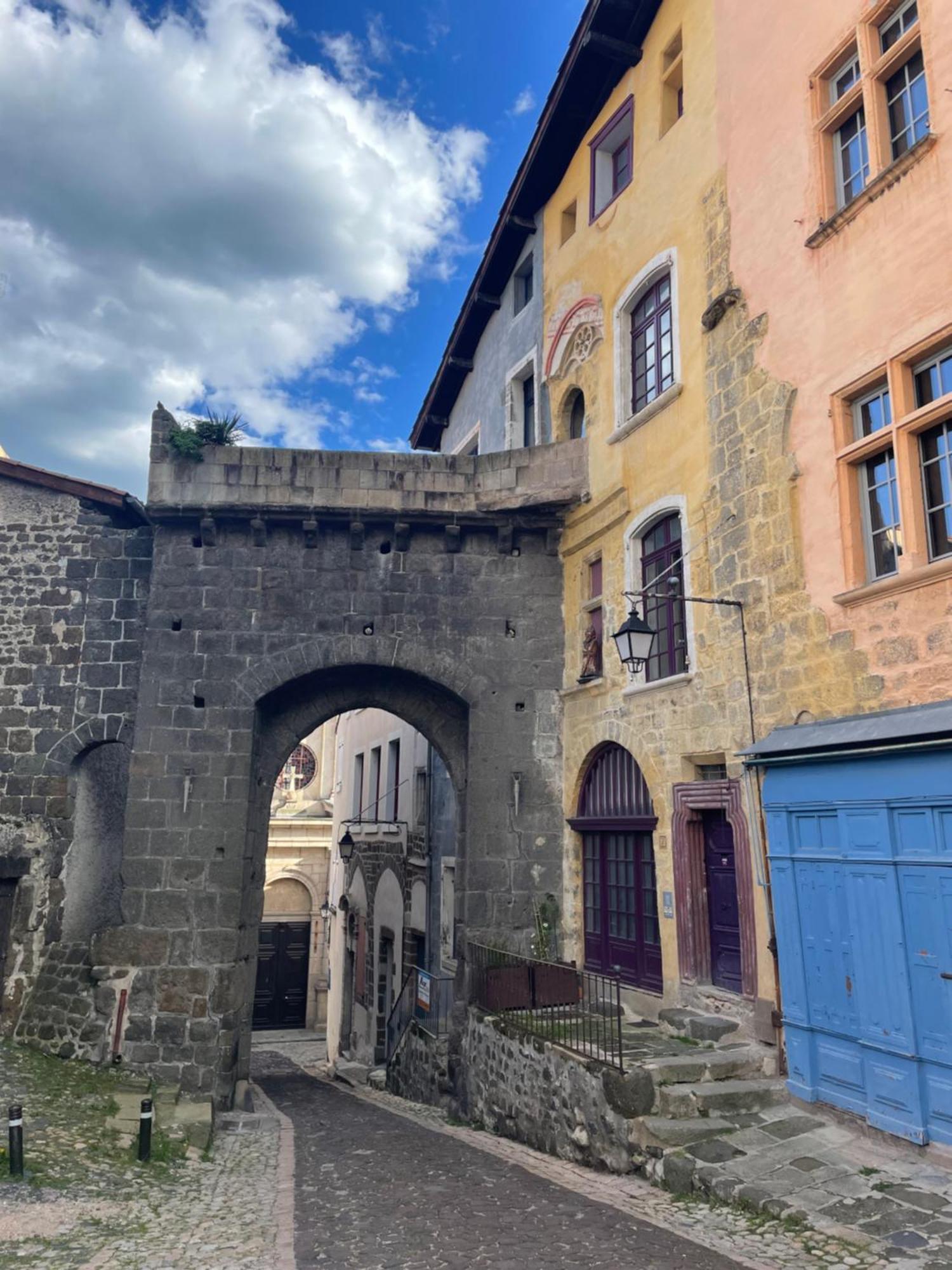 Le Puy-en-Velay Aux Portes Du Mont Anis מראה חיצוני תמונה